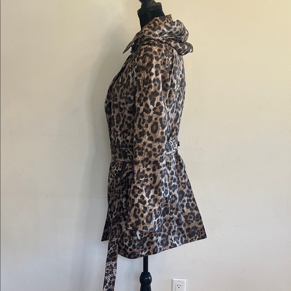 Neiman Marcus Animal Print Trench Style Rain Coat - Picture 5 of 9